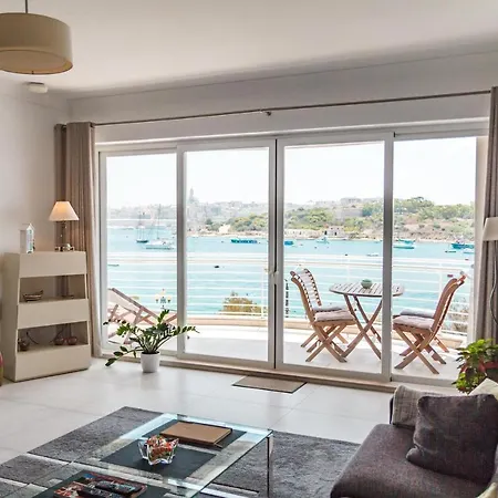 Marsamuscetto Apartment *
